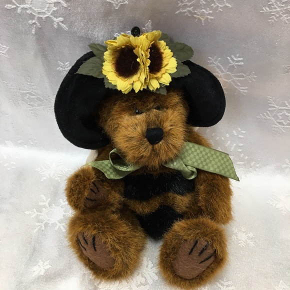 Boyd’s Bear D Buzz bumble bee bear